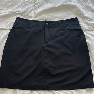 Eddie Bauer Black Women's Skirt size 4